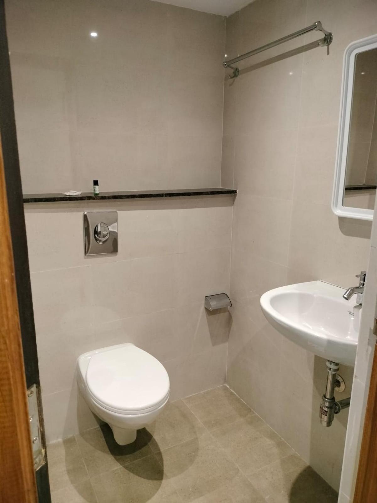 Hotel Paramount Visakhapatnam Ngoại thất bức ảnh